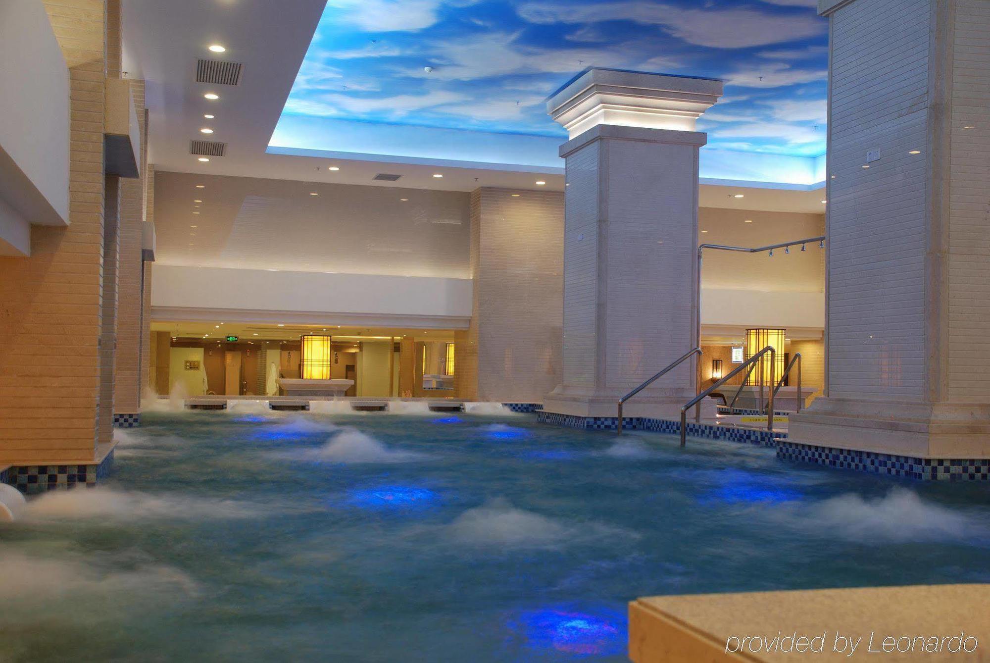 Water Way Hotel Guangzhou Bagian luar foto